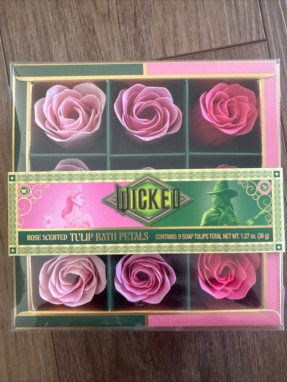 Source Unknown Wicked Rose Scented Tulip Bath Petals - Pink Gradient